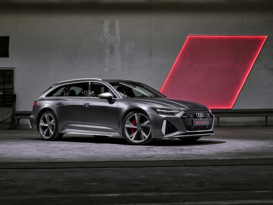 Audi RS 6 Avant [2020] 001