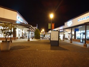 outlet (8)