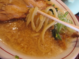 王風珍　背油醤油ﾗｰﾒﾝ　麺ｽｰﾌﾟ